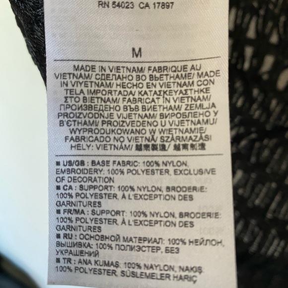 Banana Republic Black Sheer Patterned Blouse Size Medium - Picture 6 of 6